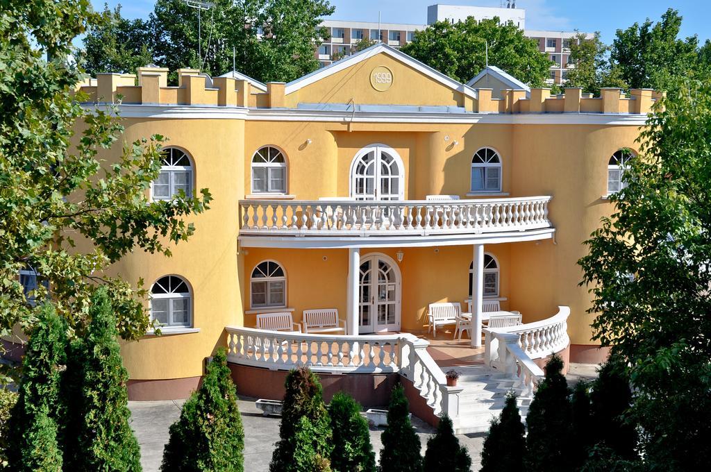 Kastely Panzio Hotell Hajdúszoboszló Exteriör bild