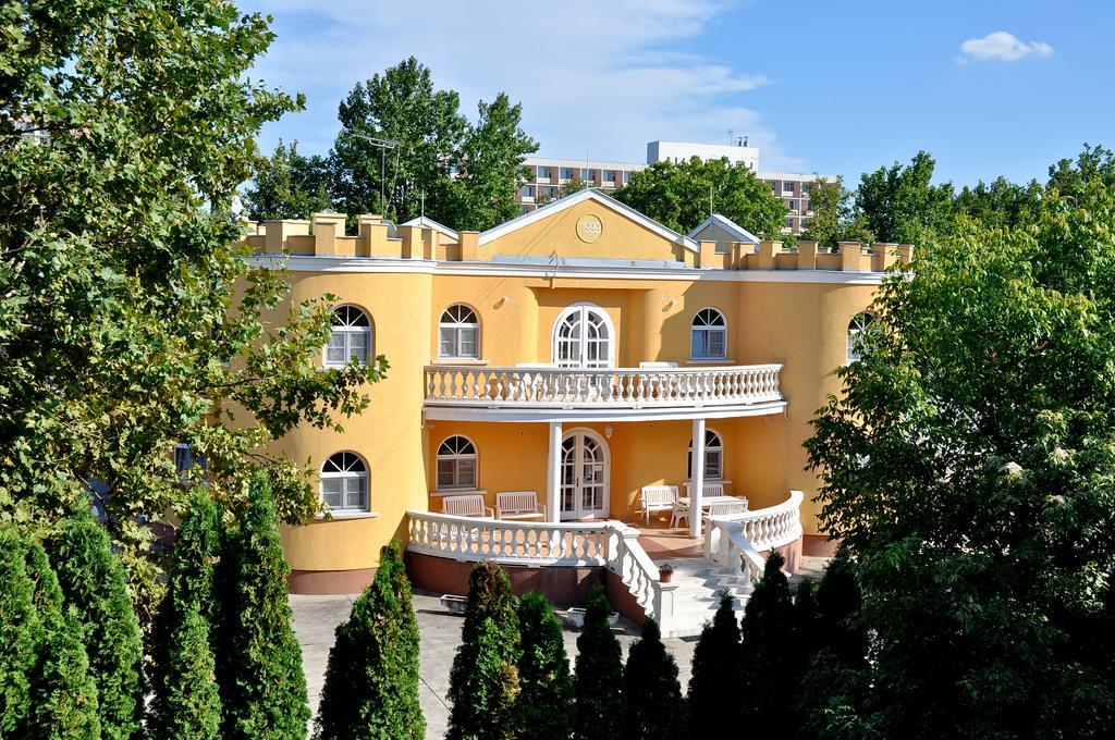 Kastely Panzio Hotell Hajdúszoboszló Exteriör bild