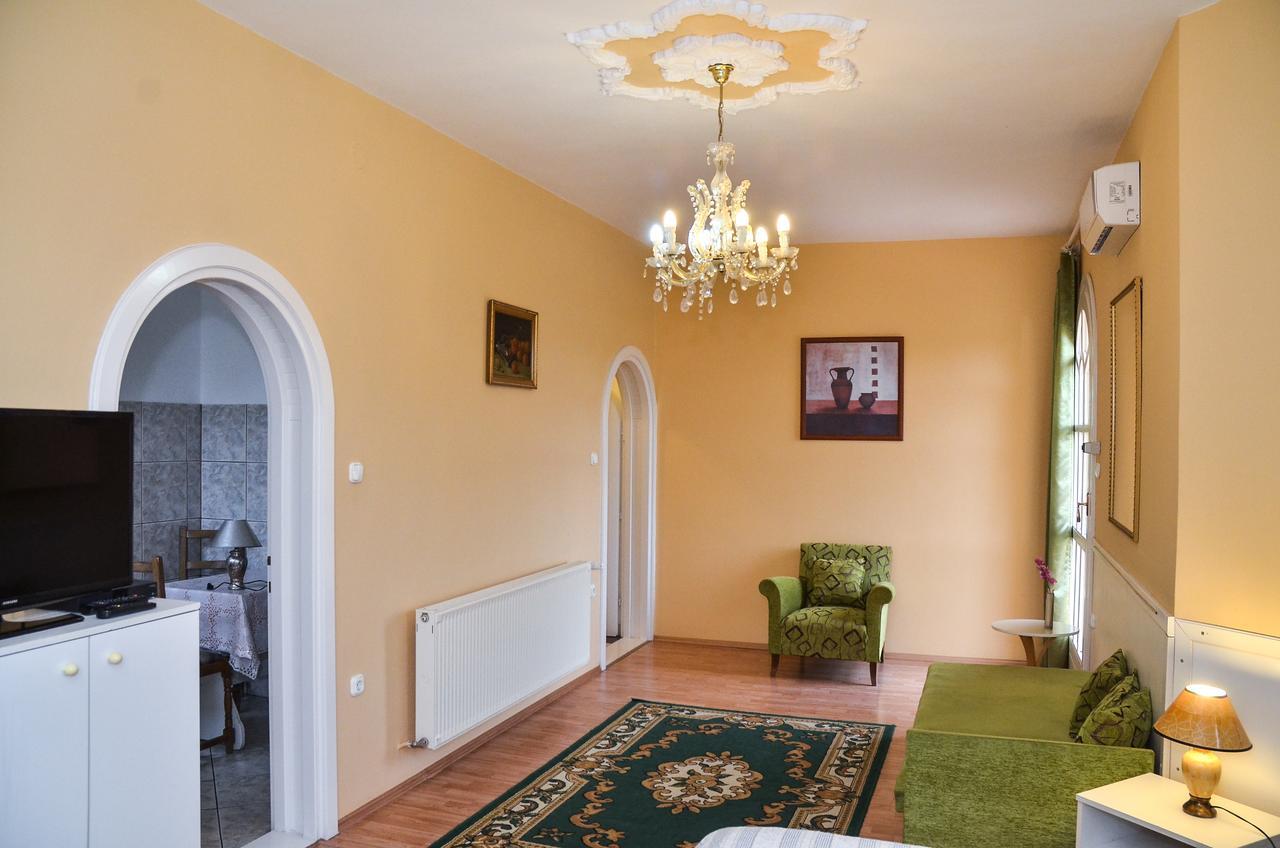 Kastely Panzio Hotell Hajdúszoboszló Exteriör bild