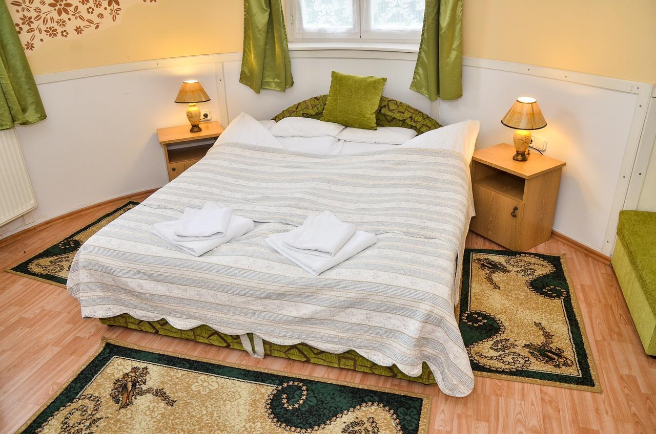 Kastely Panzio Hotell Hajdúszoboszló Exteriör bild