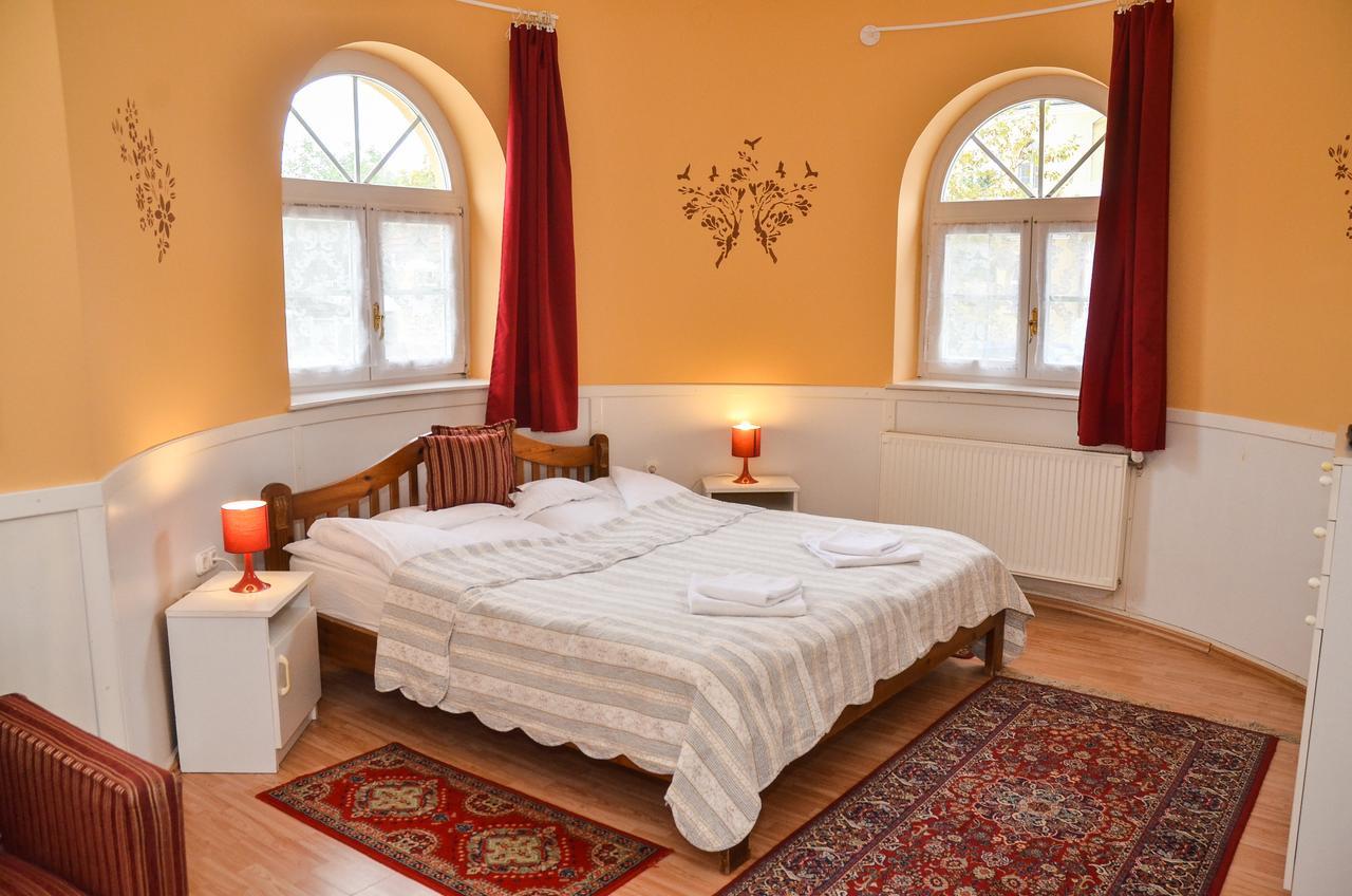 Kastely Panzio Hotell Hajdúszoboszló Exteriör bild