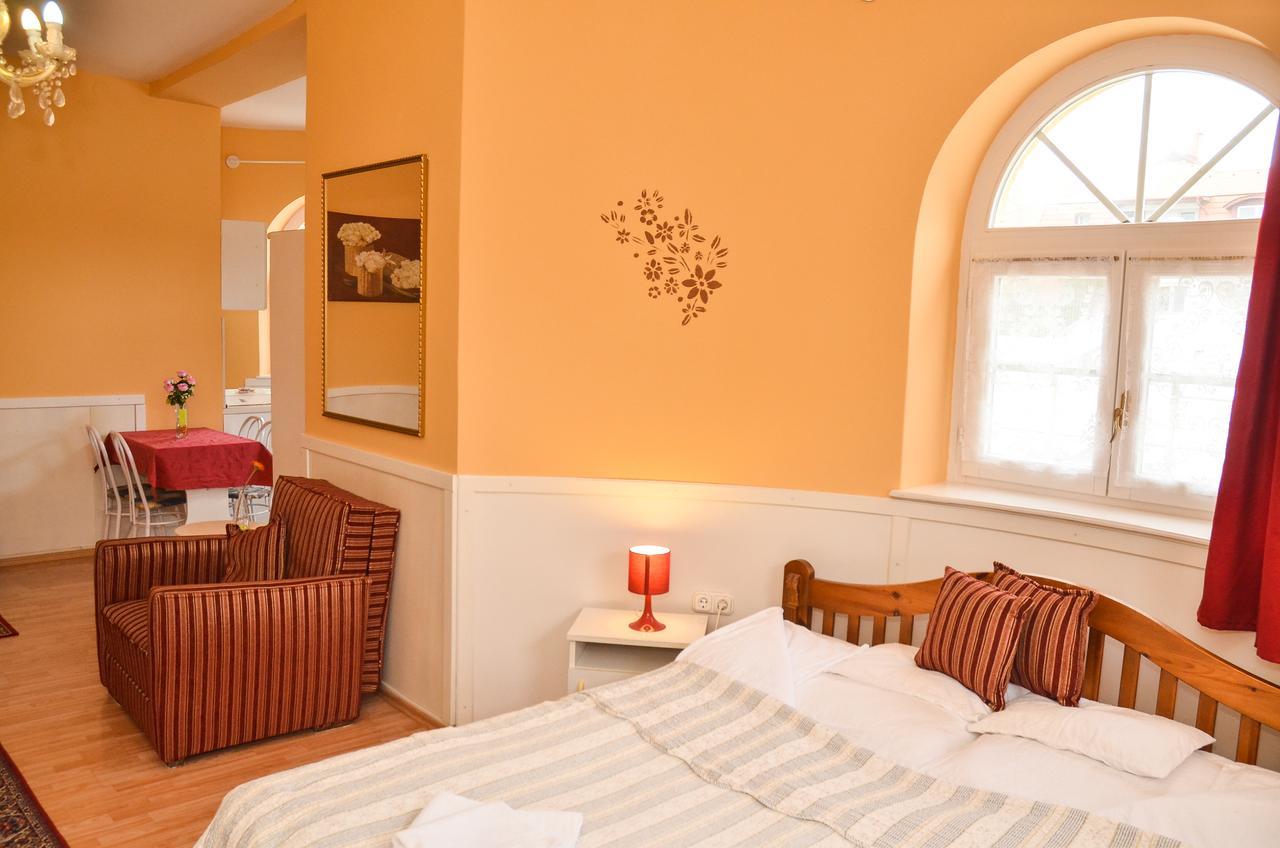Kastely Panzio Hotell Hajdúszoboszló Exteriör bild