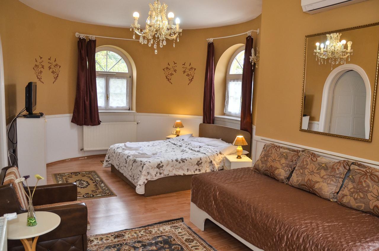 Kastely Panzio Hotell Hajdúszoboszló Exteriör bild